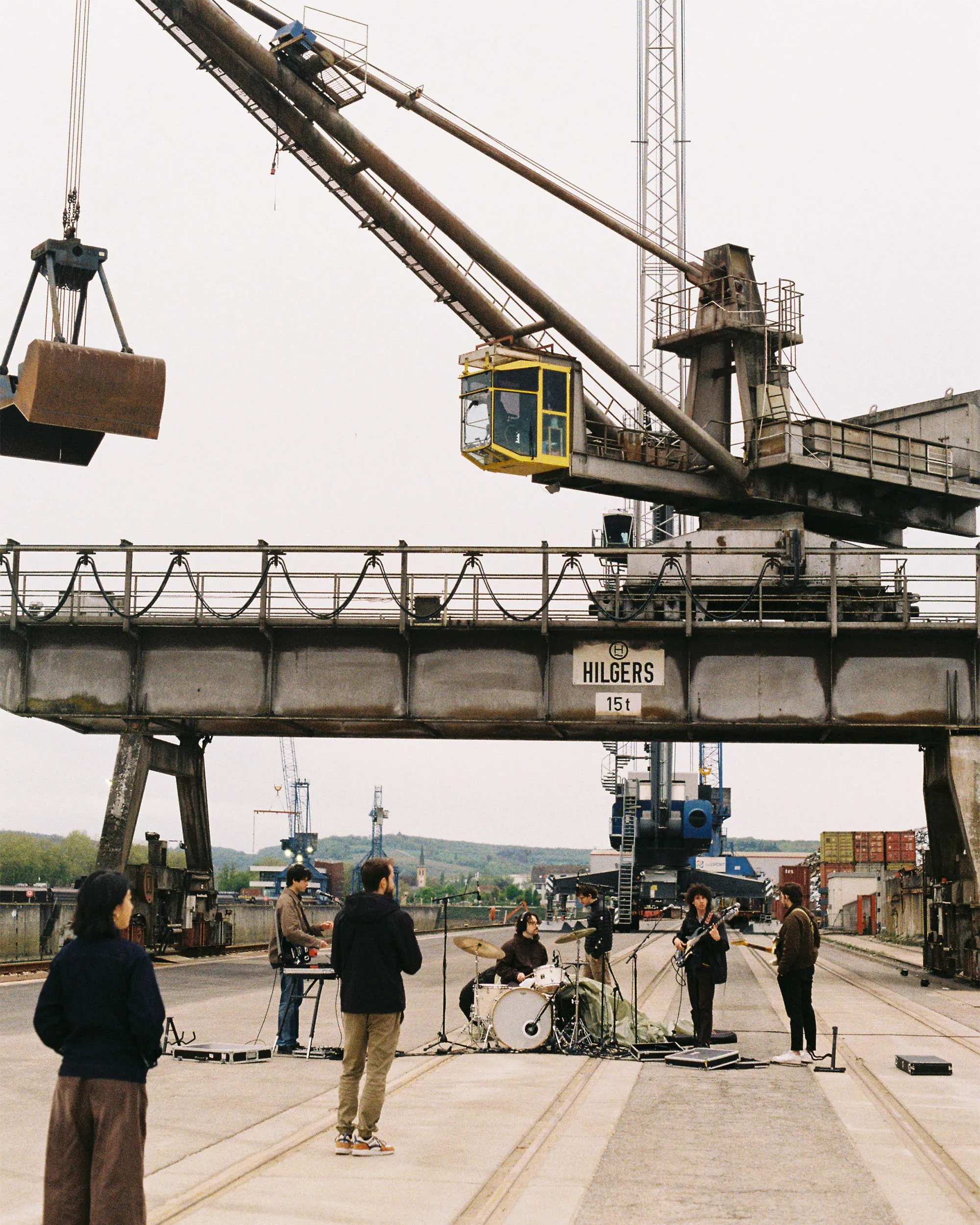 SKIN Studio Team - Shooting a music video in an industrial park